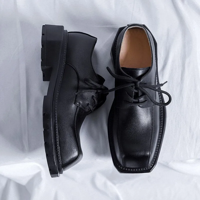 Amozae- Oksu Contrast Sole Square Toe Shoes