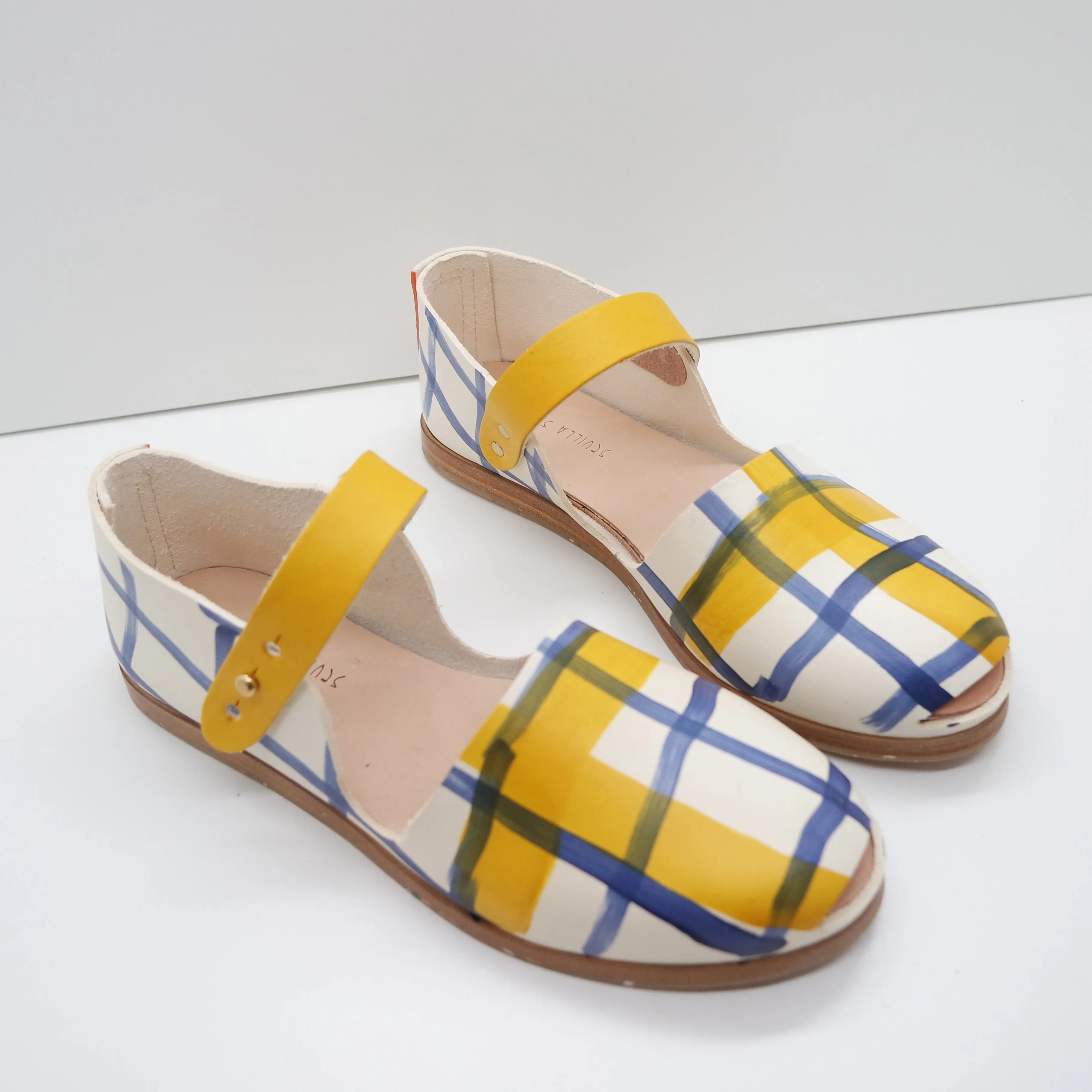 BBF24 SALE. SIZE 39. THE CATU. PLAID PRINT. AZURE. TUMERIC. TUMERIC STRAP.