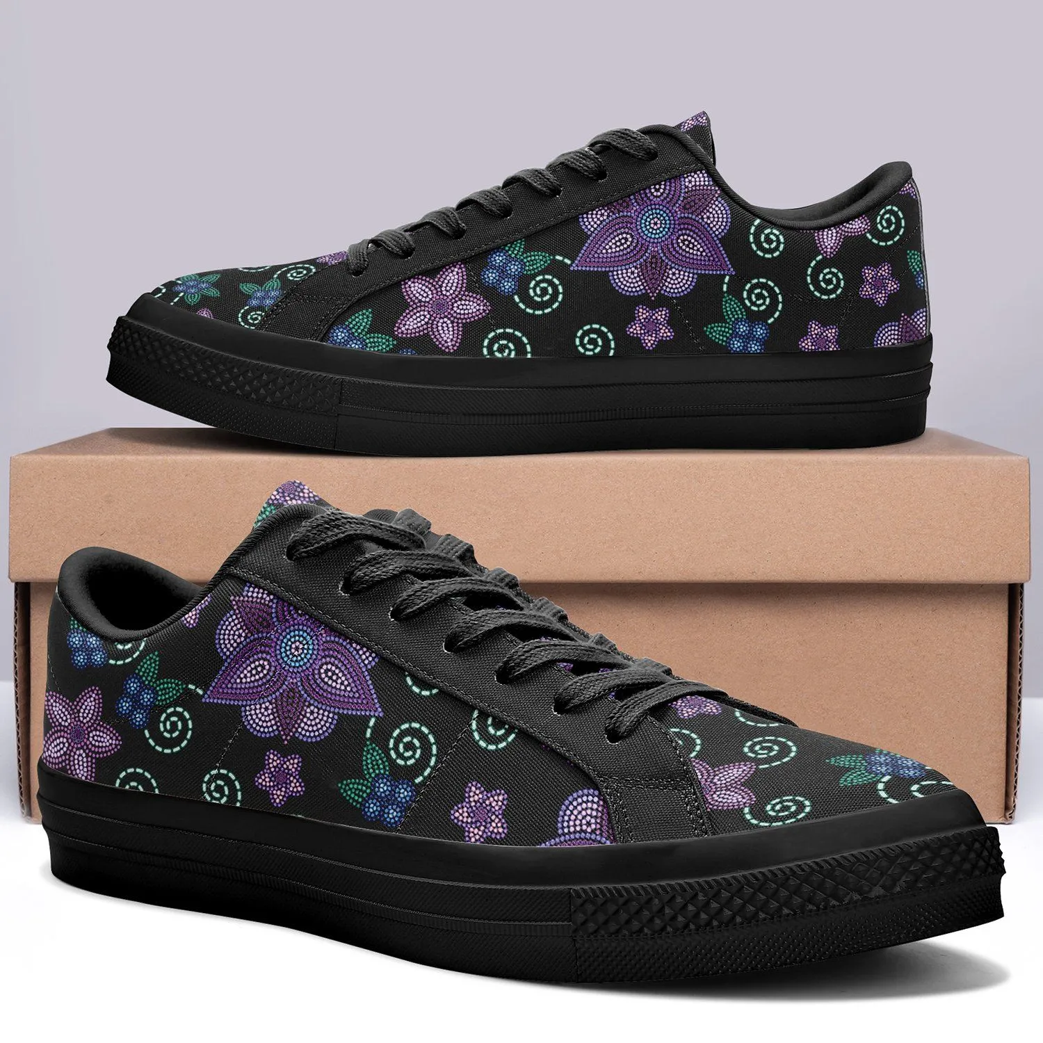 Berry Picking Aapisi Low Top Canvas Shoes Black Sole