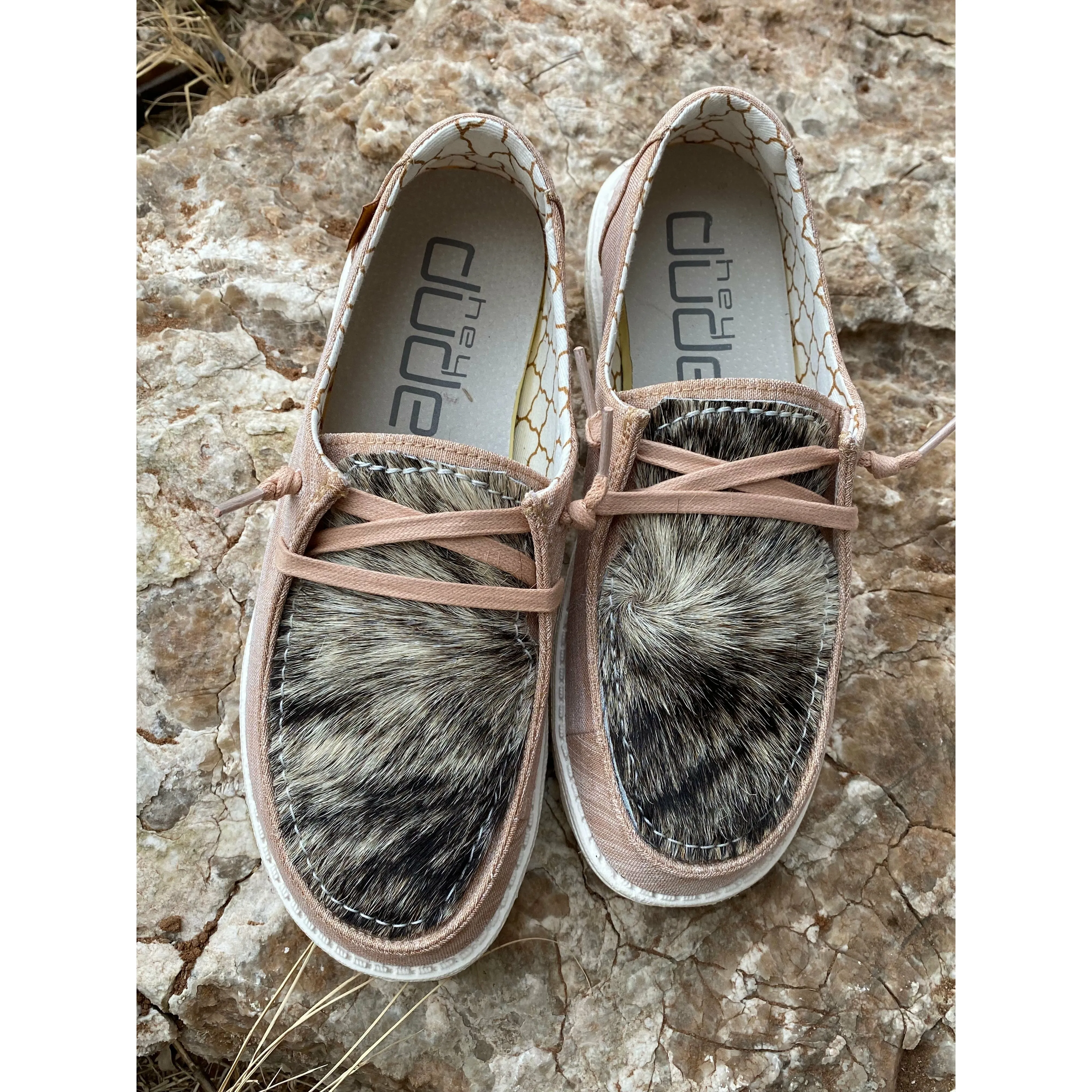 Custom women’s Cowhide Shoes