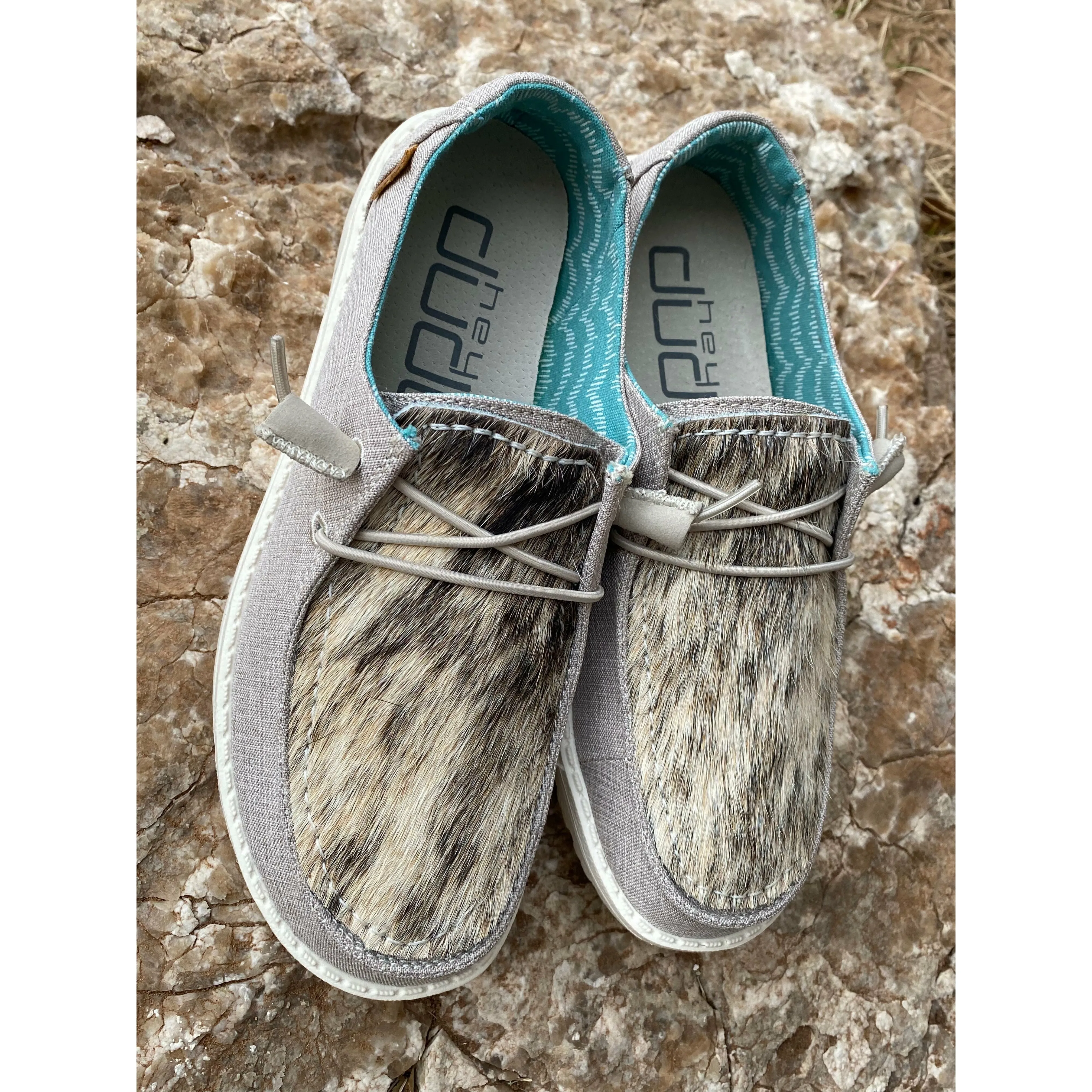 Custom women’s Cowhide Shoes