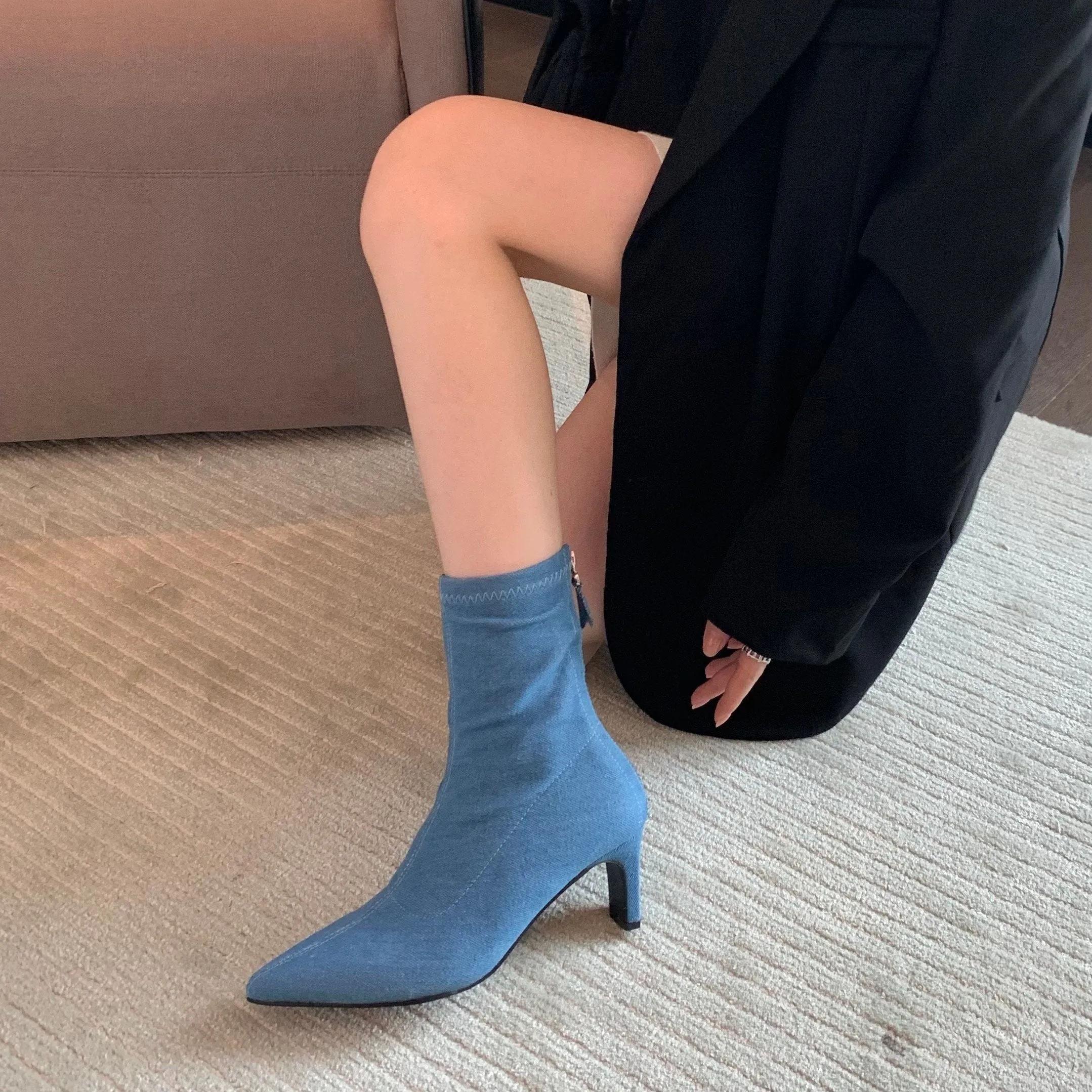 Fashionable Pointed Toe Blue Cowboy Boots