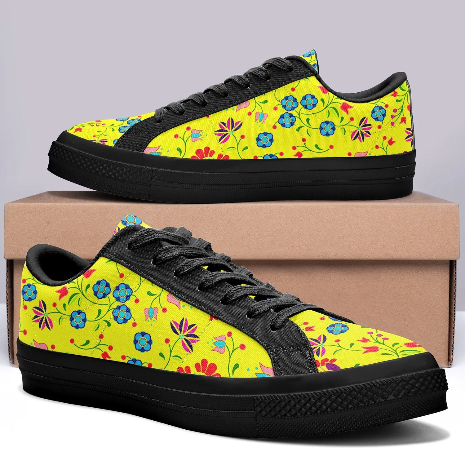 Fleur Indigine Mais Aapisi Low Top Canvas Shoes Black Sole