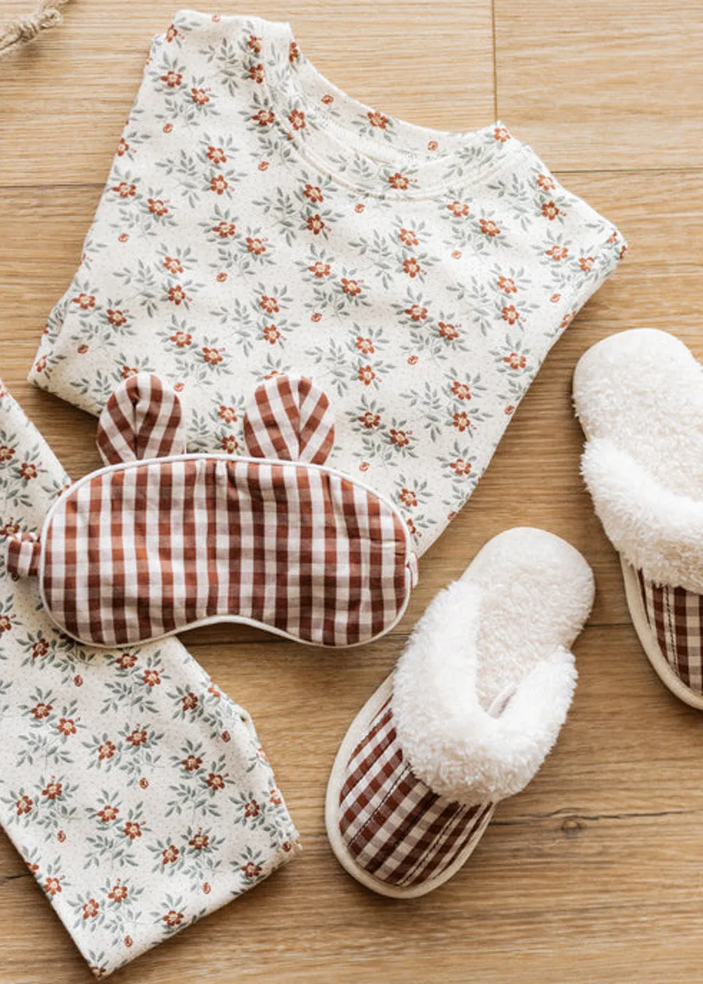 GINGHAM SLIPPERS