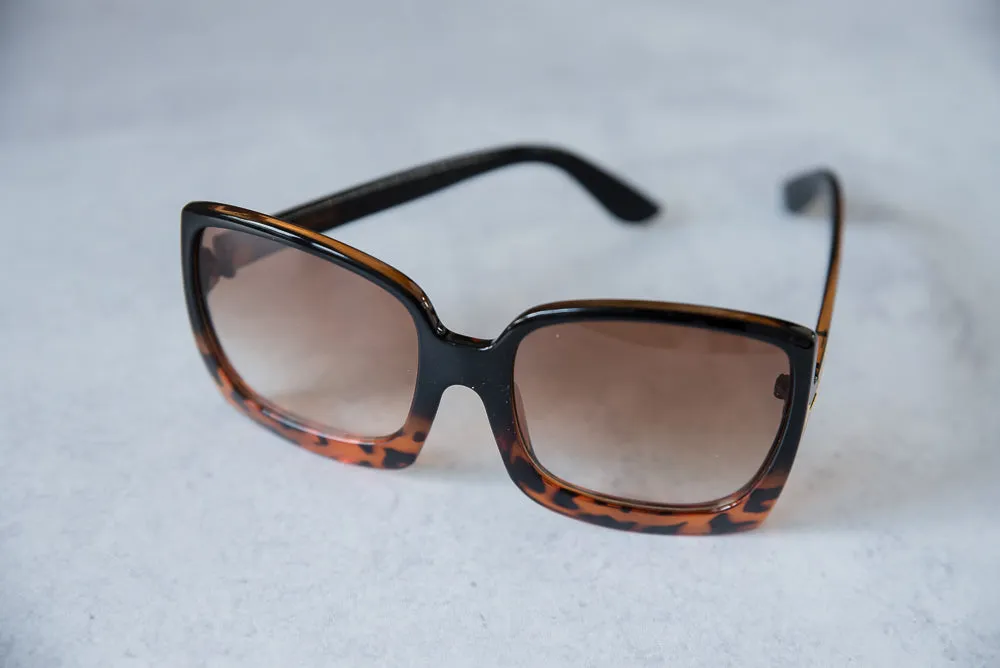 Megan Sunglasses in Tortoise [Online Exclusive]