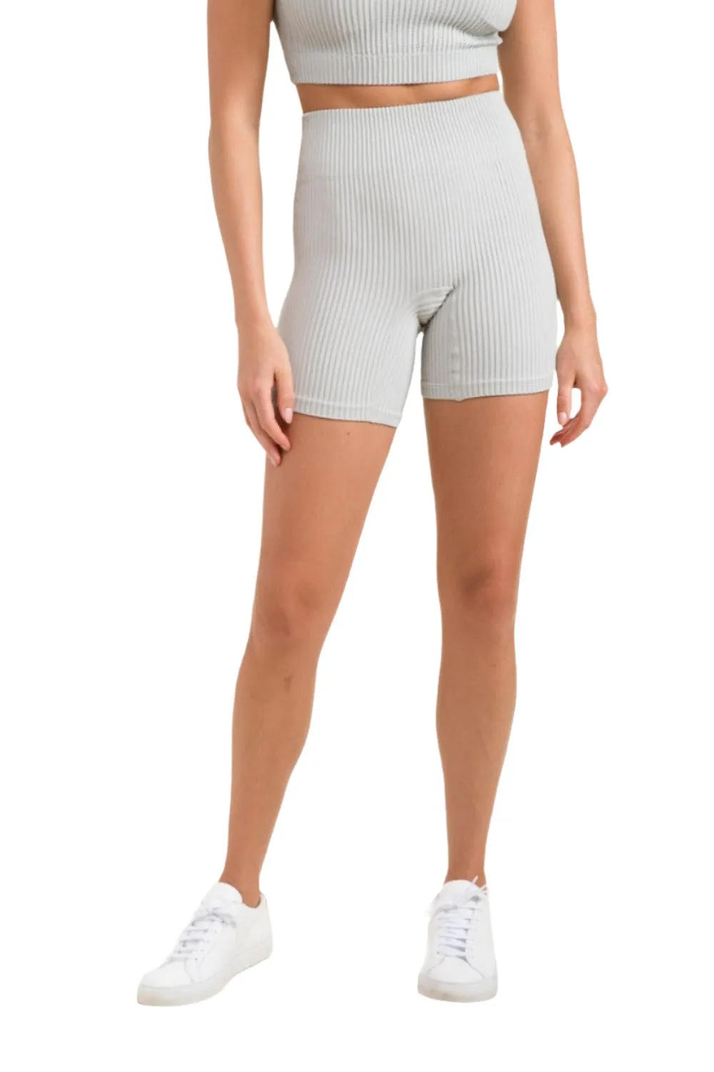 Mono B Ribbed Seamless High-Waisted Shorts APH-A1236