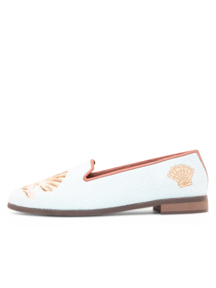 Needlepoint Loafer in Scallop with Pearl