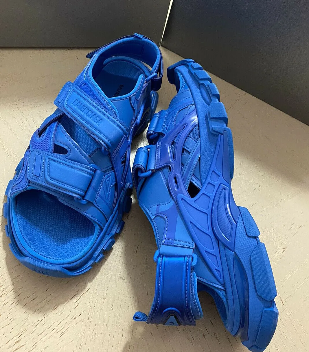 NIB Balenciaga Mens Track Sandal Shoes Screen Blue 10 US ( 43 Eu )