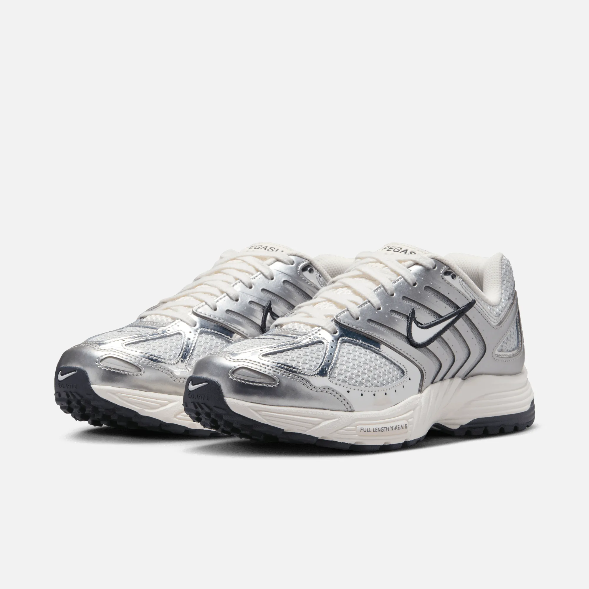 Nike Women's Air Pegasus 2K5 Chrome