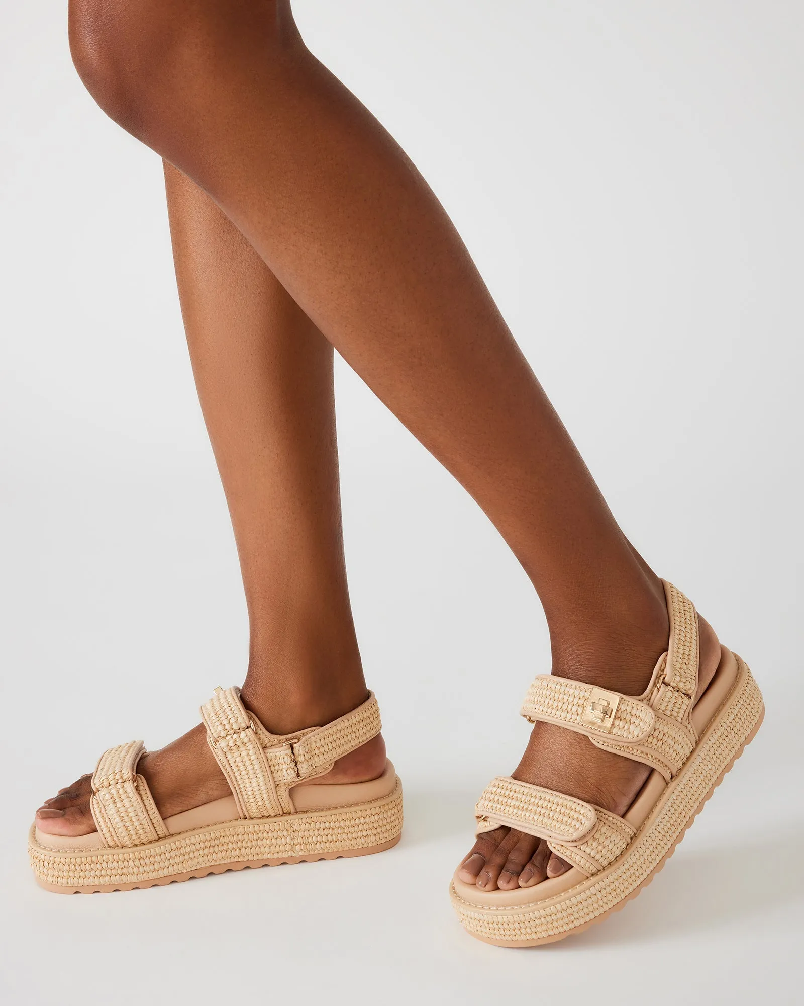 Steve Madden Bigmona Platforom Sandal in Natural Raffia