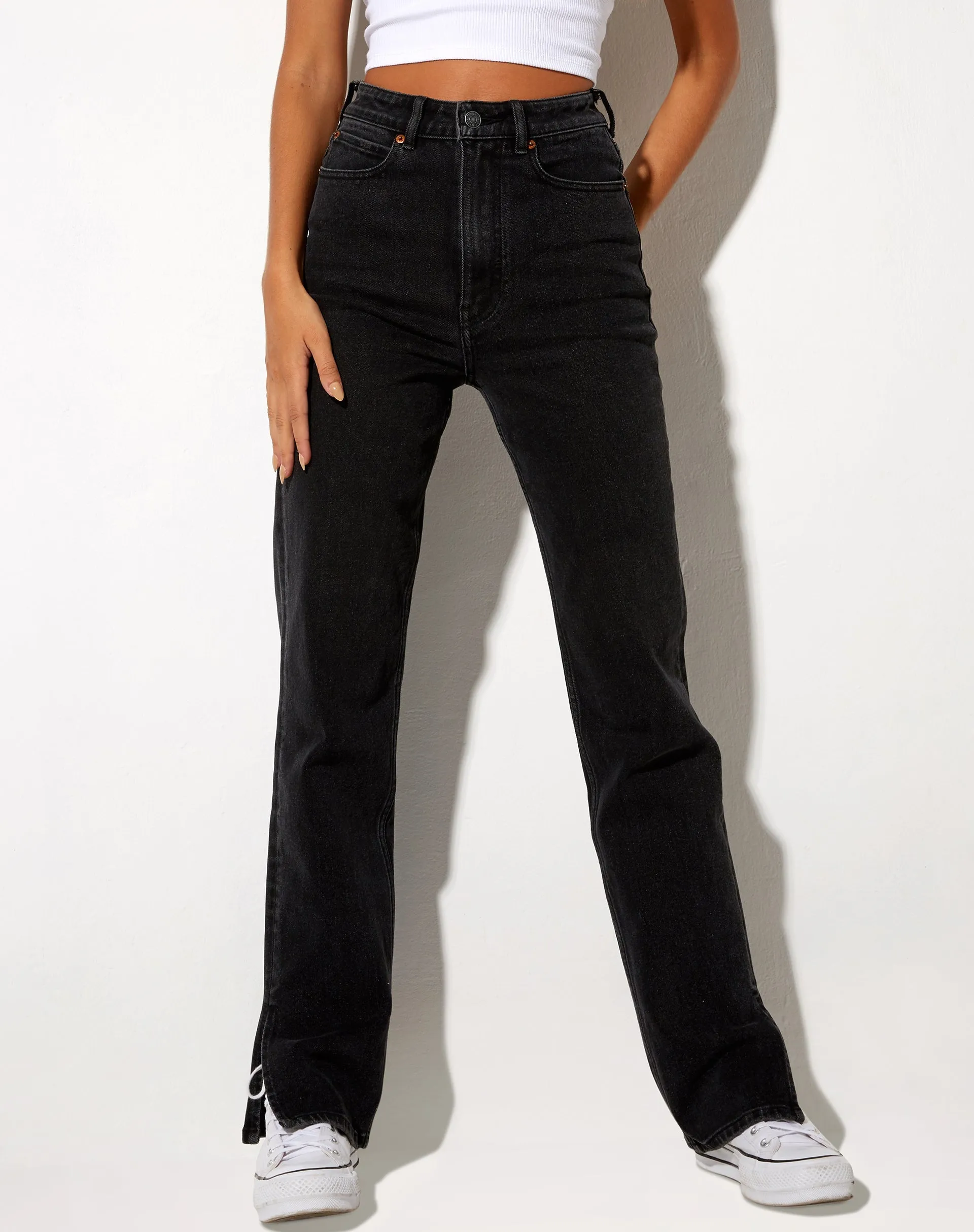 Straight Leg Jeans in Black Wash