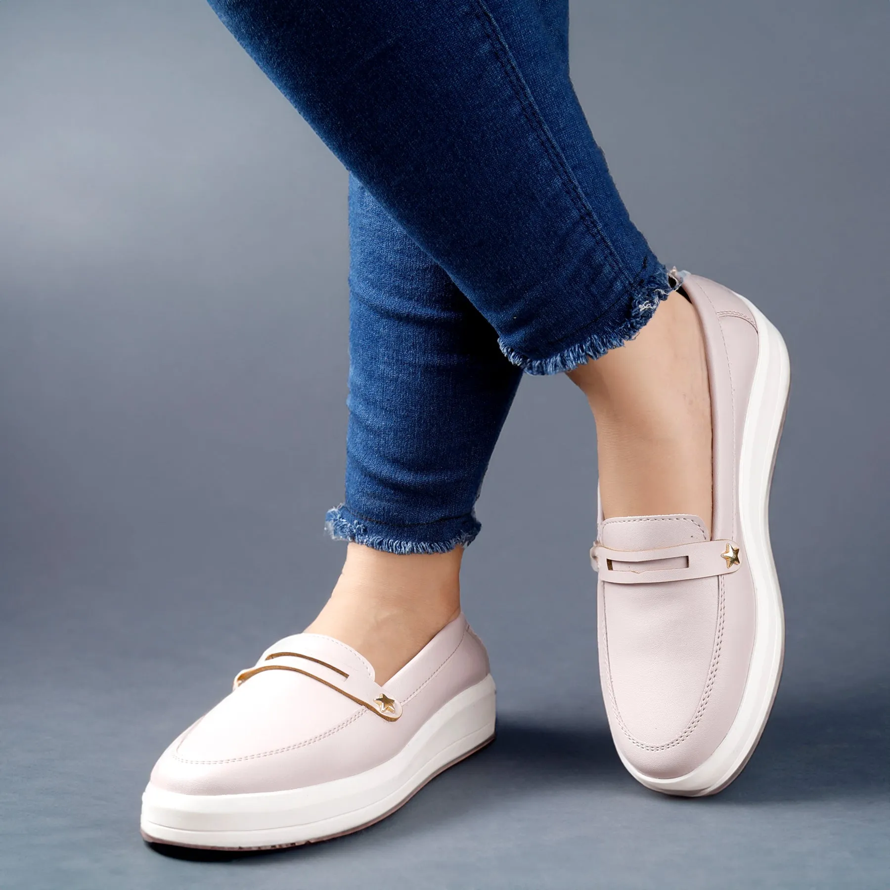 Ultra Comfortable and Trendiest Women Loafers