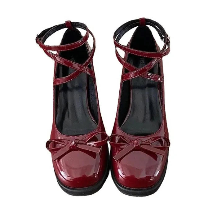 Uniwim Gift Vintage Style Lacquered Mary Janes