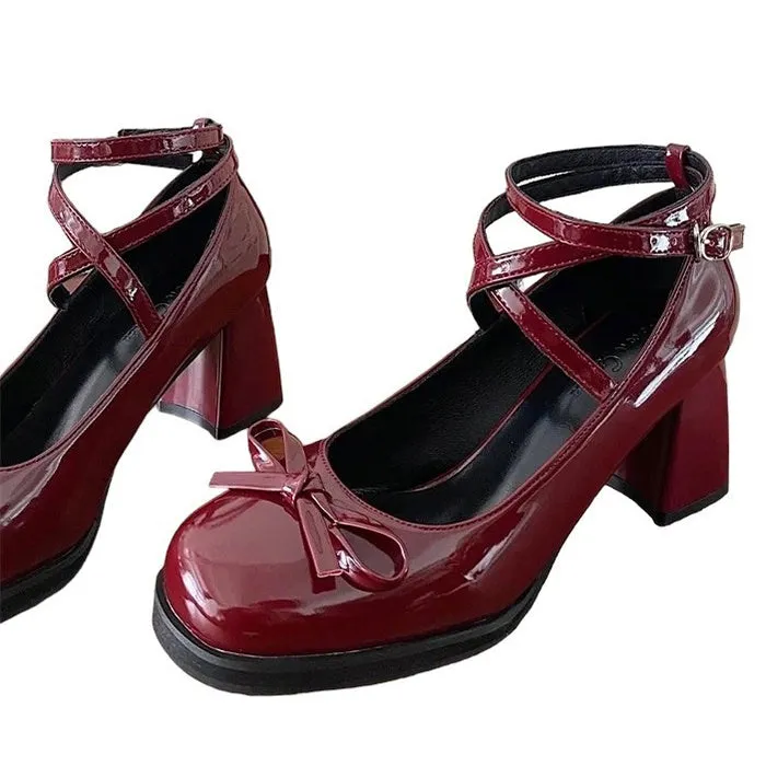 Uniwim Gift Vintage Style Lacquered Mary Janes