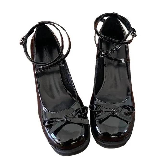 Uniwim Gift Vintage Style Lacquered Mary Janes