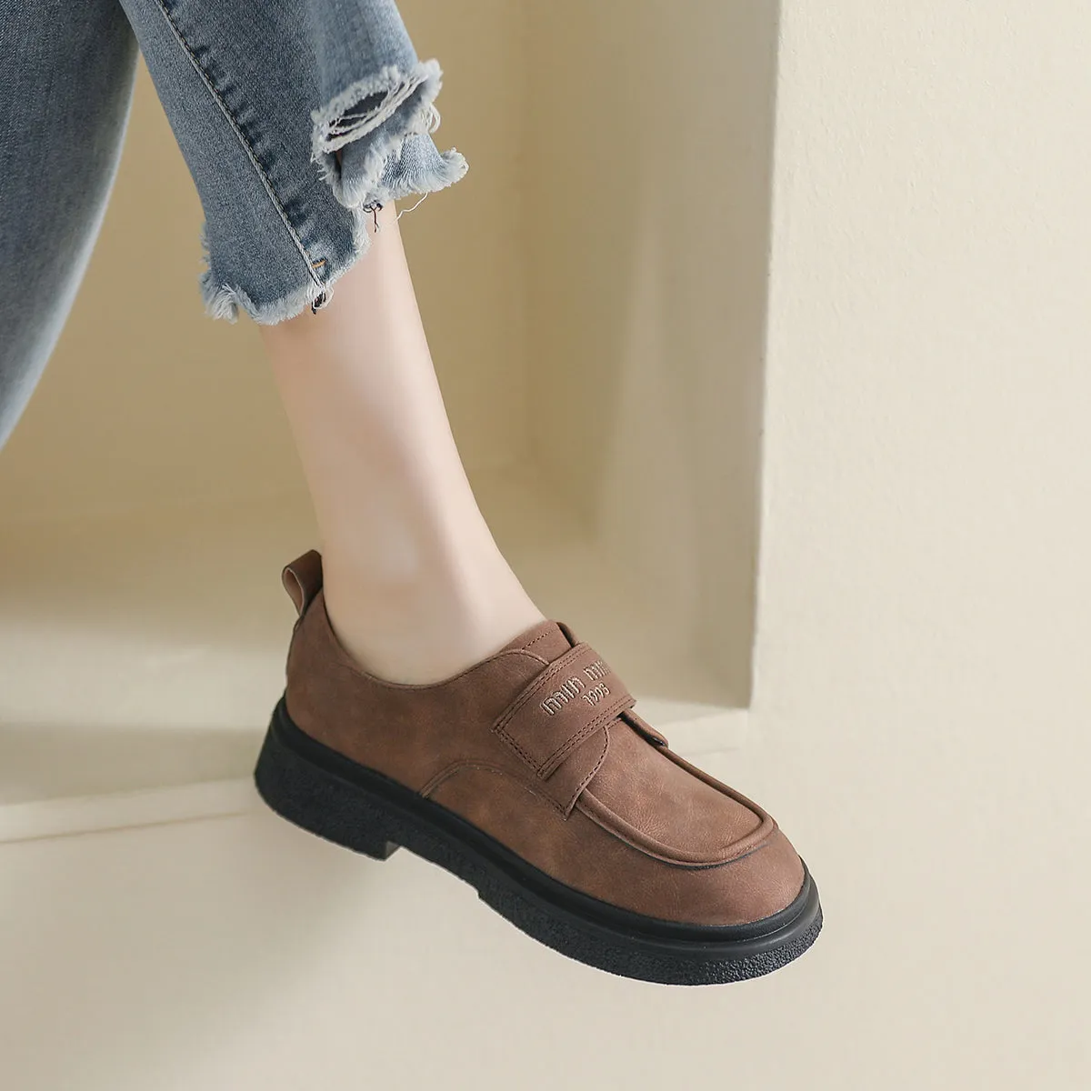 Women Retro Suede Minimalist Velcro Tape Casual Shoes